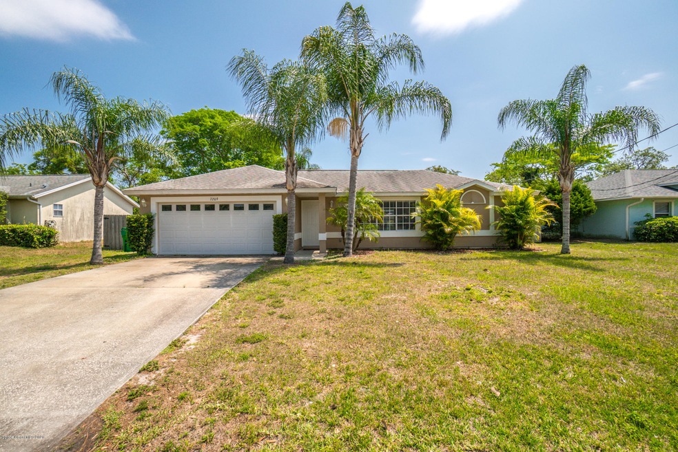 7209 Carlowe Ave, Cocoa, FL 32927-Front