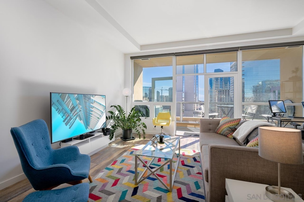 West Ash Plaza unit 1108, San Diego, CA 92101 - photo 1