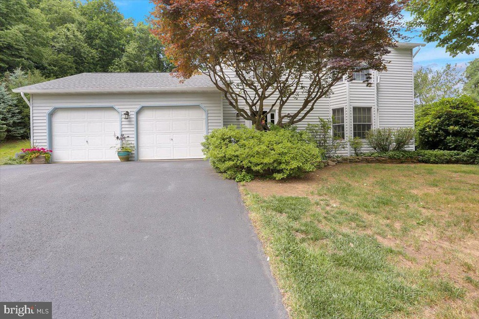 123 Nickel Dr, Bechtelsville, PA 19505 - photo 1