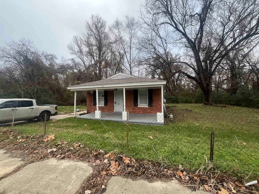 432 W Peebles Rd, Memphis, TN 38109 - photo 1