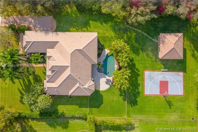 12683 N Winners Cir, Davie, FL 33330 - photo 1