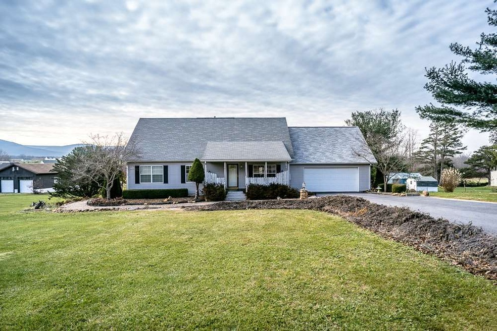 917 Patton Farm Rd, Stuarts Draft, VA 24477 - photo 1