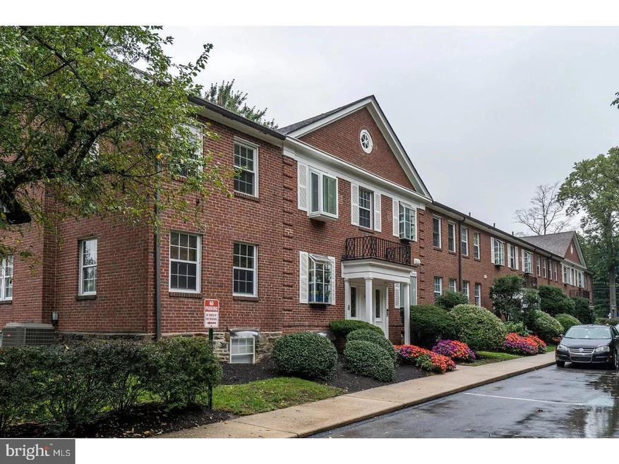 922 Montgomery Ave unit E4, Bryn Mawr, PA 19010 - photo 1