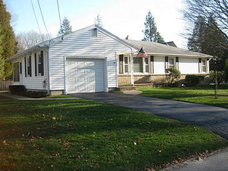 64 Craig Rd, Warwick, RI 02886 - photo 1