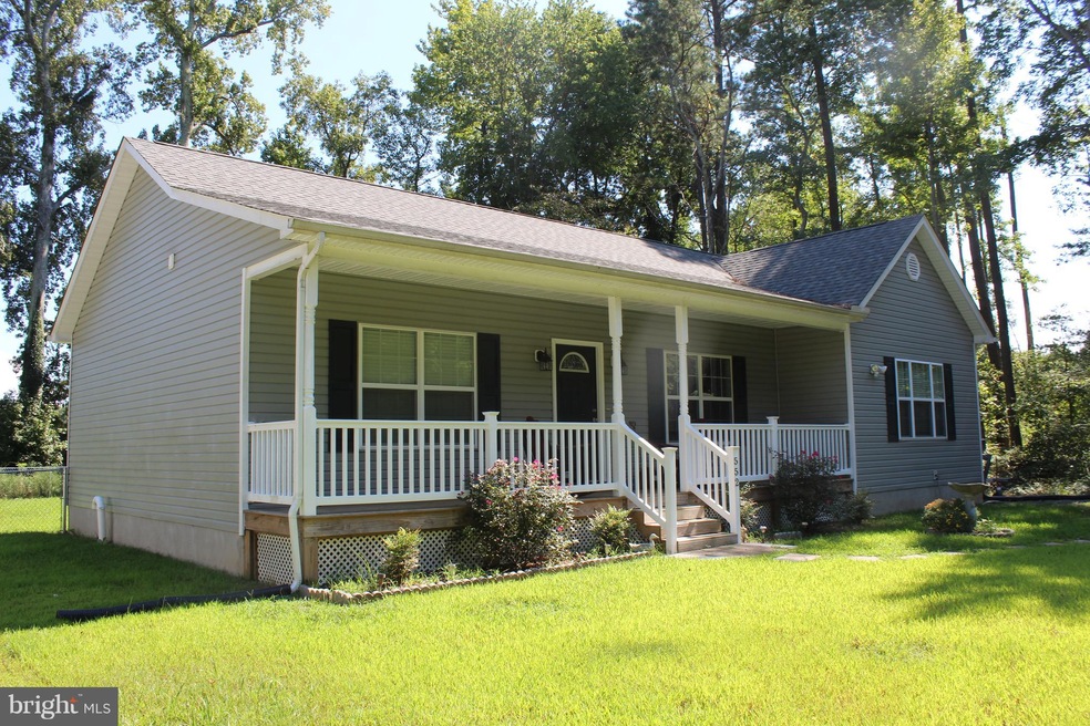 18 Latane Dr, Colonial Beach, VA 22443 - photo 1