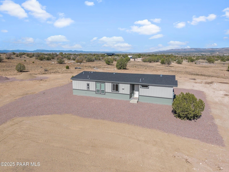 1216 E Saddlebum Trail, Paulden, AZ 86334 - photo 1