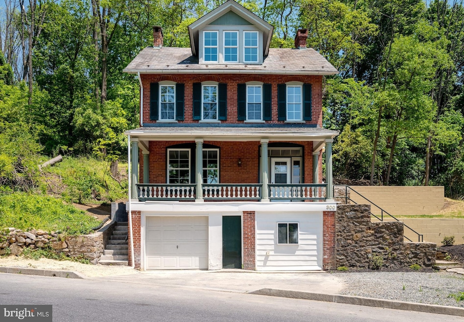 300 Crystal Rock Rd, Reading, PA 19605 - photo 1