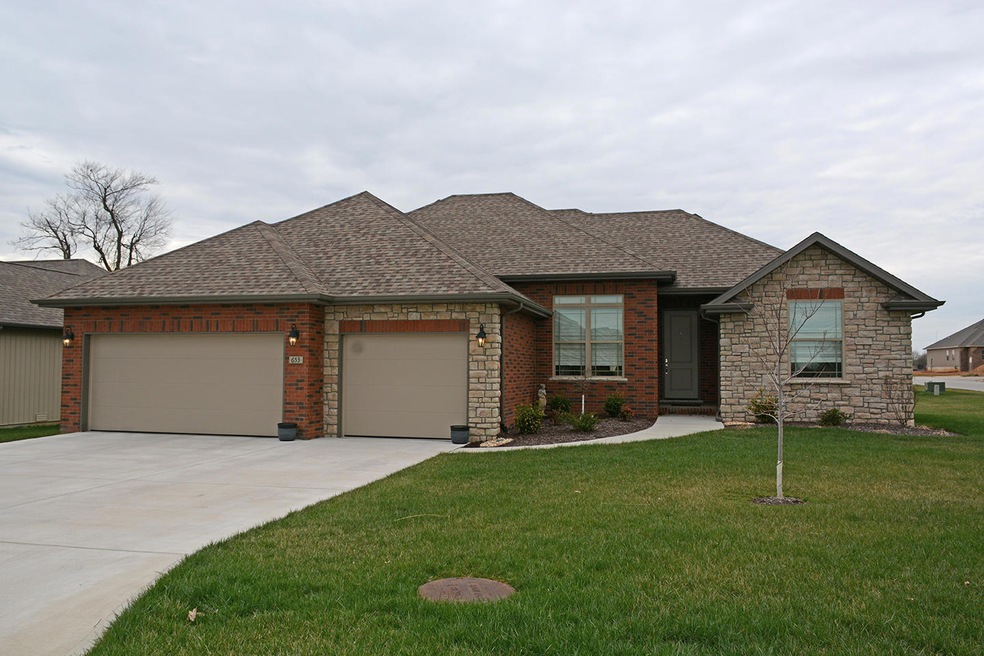 868 E Baracuda Dr, Nixa, MO 65714 - photo 1