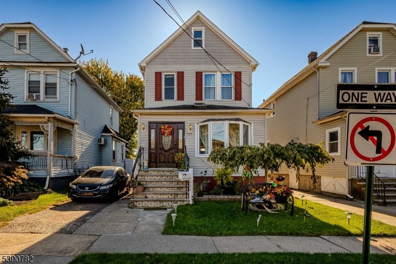 321 W 15th St unit 1, Linden, NJ 07036 - photo 1