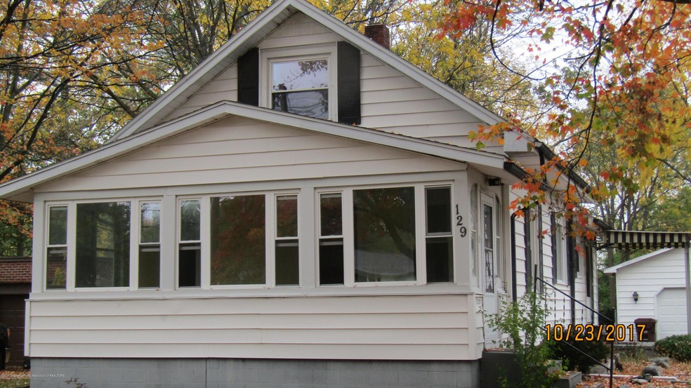 129 E Miller Rd, Lansing, MI 48911 - photo 1