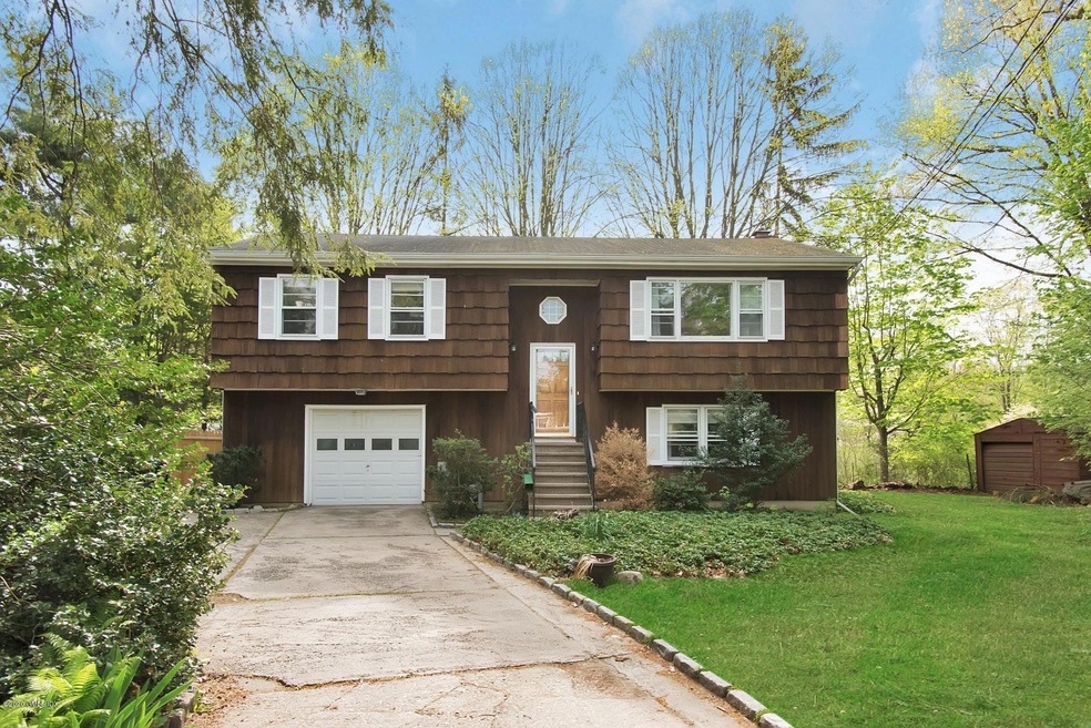 102 Hillcrest Park Rd, Cos Cob, CT 06807 - photo 1