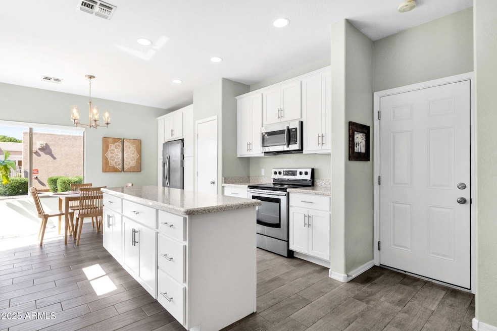 1650 S Crismon Rd unit 19, Mesa, AZ 85209 - photo 1