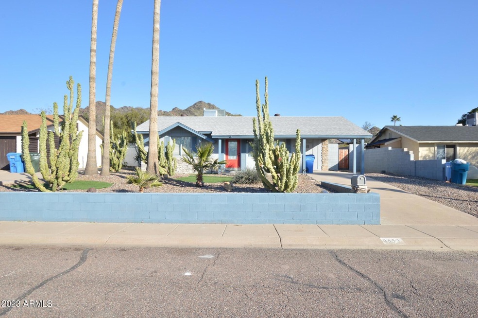 9441 N 15th Place, Phoenix, AZ 85020 - photo 1