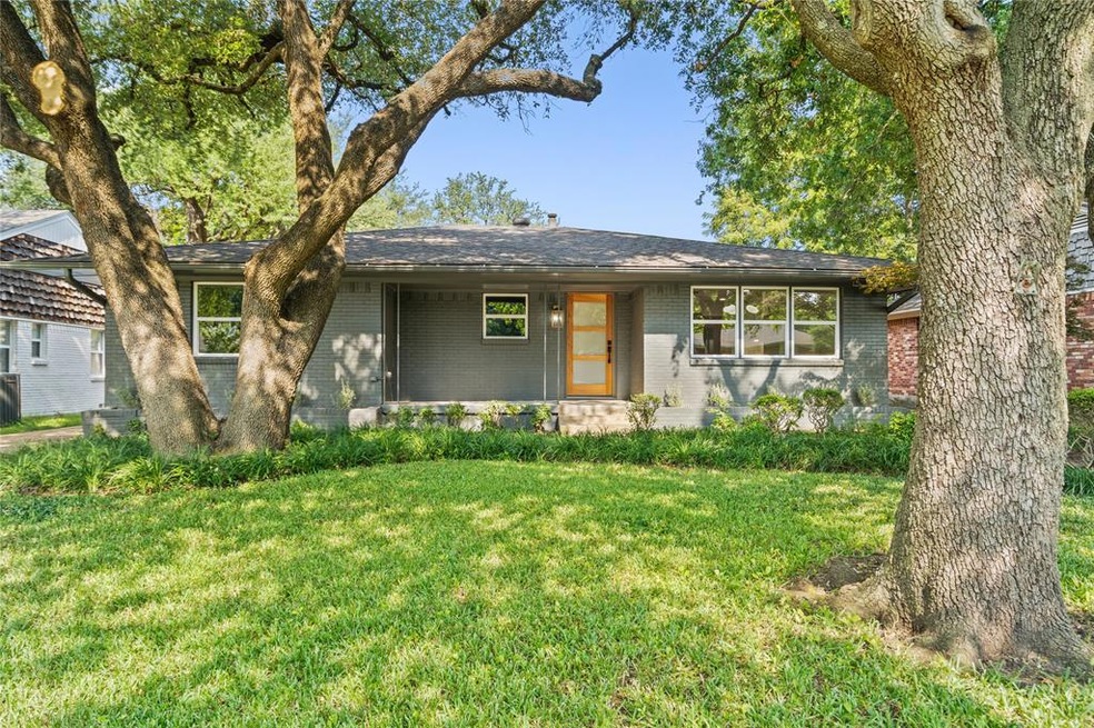 6124 Saratoga Cir, Dallas, TX 75214 - photo 1