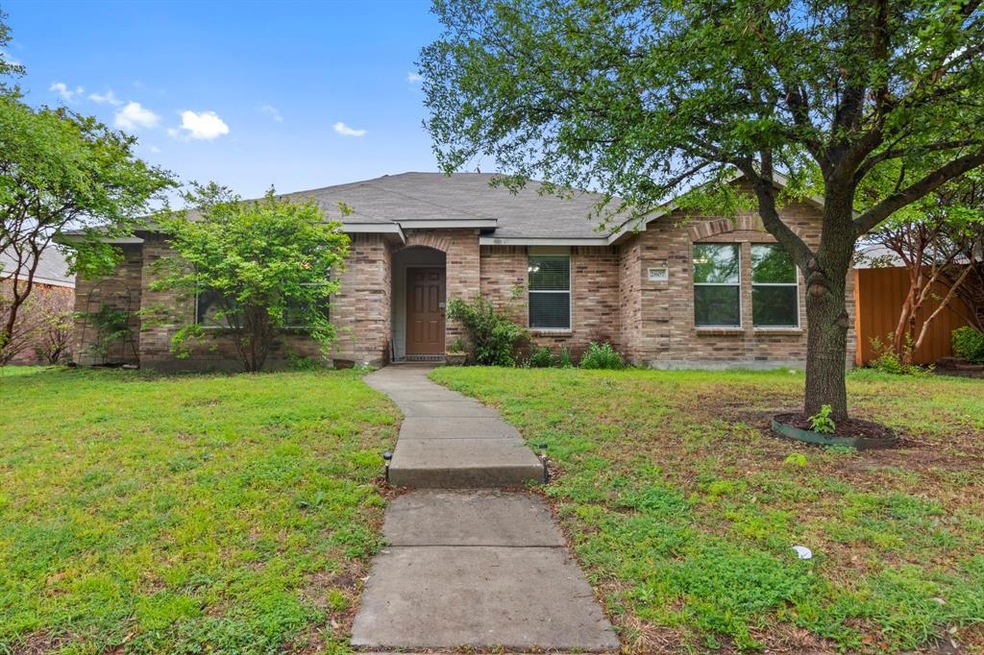 2807 Gold Hill Dr, Wylie, TX 75098 - photo 1