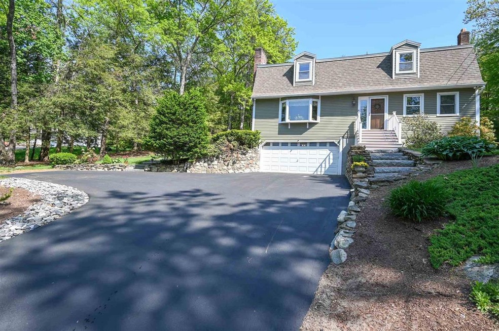 38 Back River Rd, Bedford, NH 03110 - photo 1