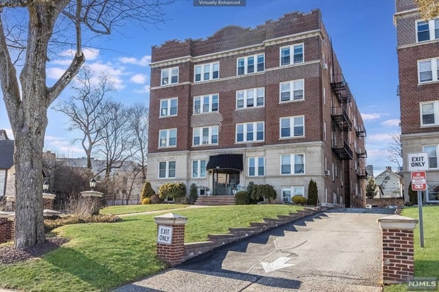 14 Forest St unit 106, Montclair, NJ 07042 - photo 1