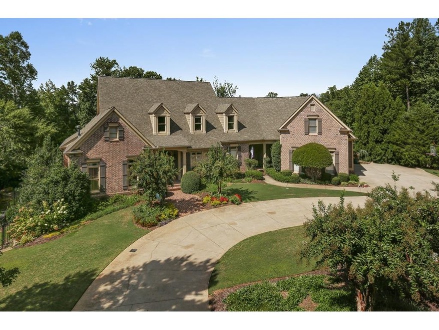 This Cape Cod sits on the over an acre lot beautif