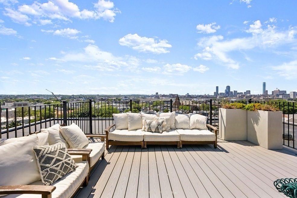 69 Telegraph St unit 401, Boston, MA 02127 - photo 1