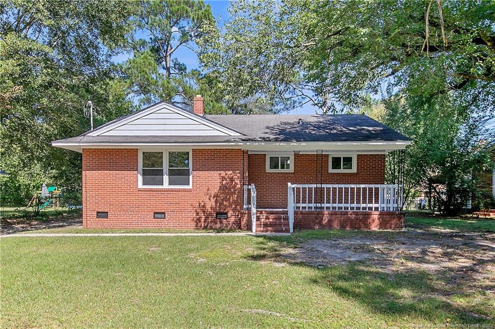 330 Richmond Dr, Fayetteville, NC 28304 - photo 1