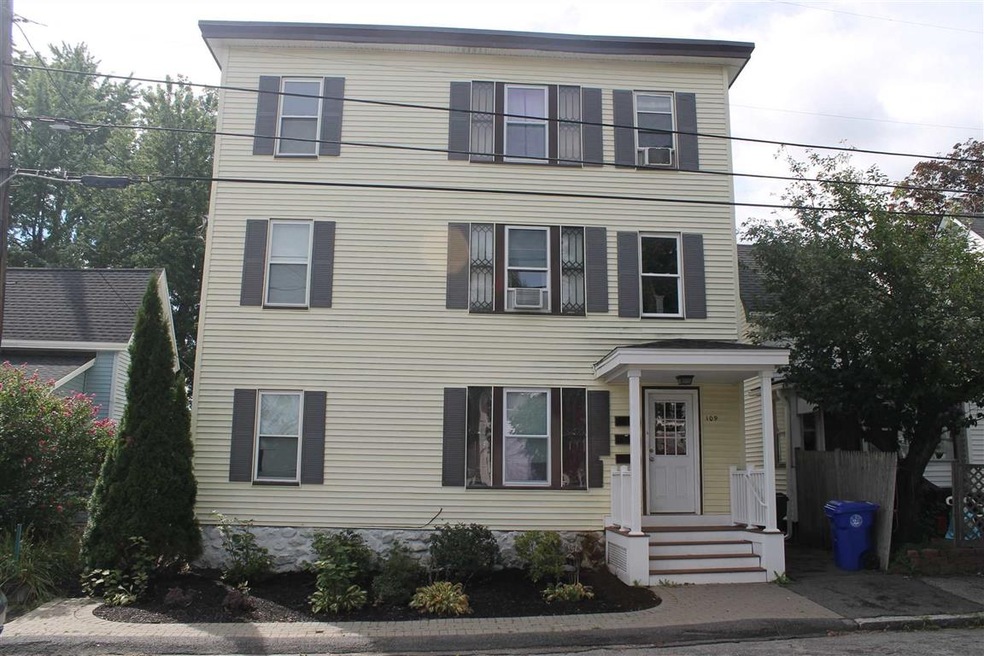 109 Rosedale Ave unit 3, Manchester, NH 03103 - photo 1