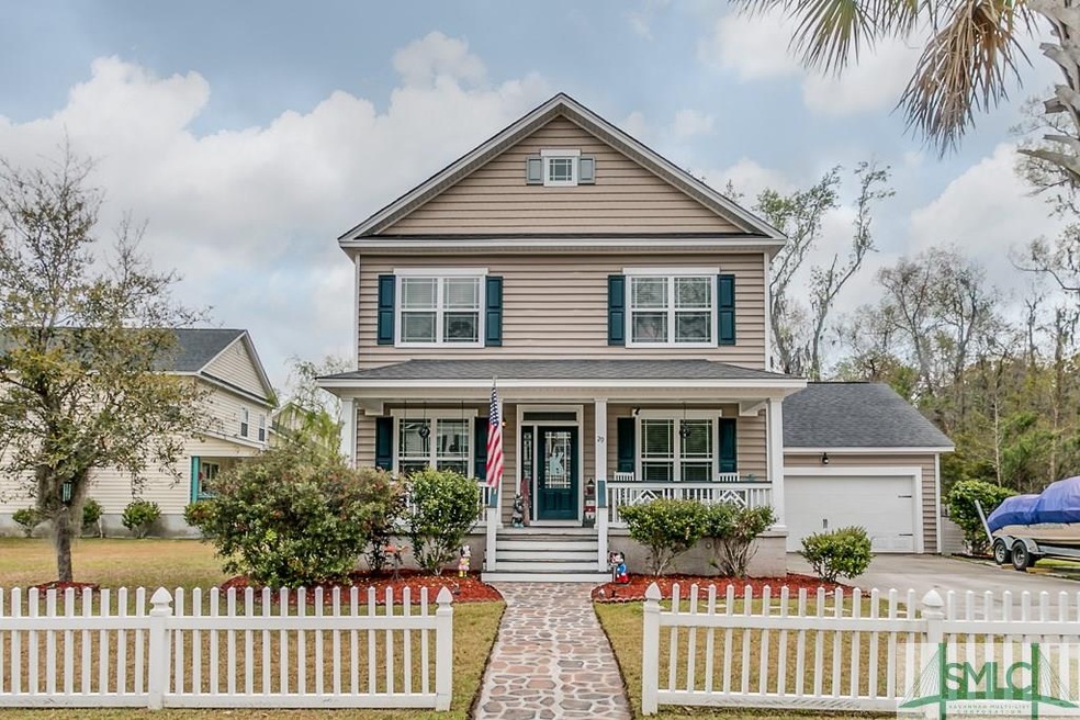 Low Country Setting at it's finest - With the whit