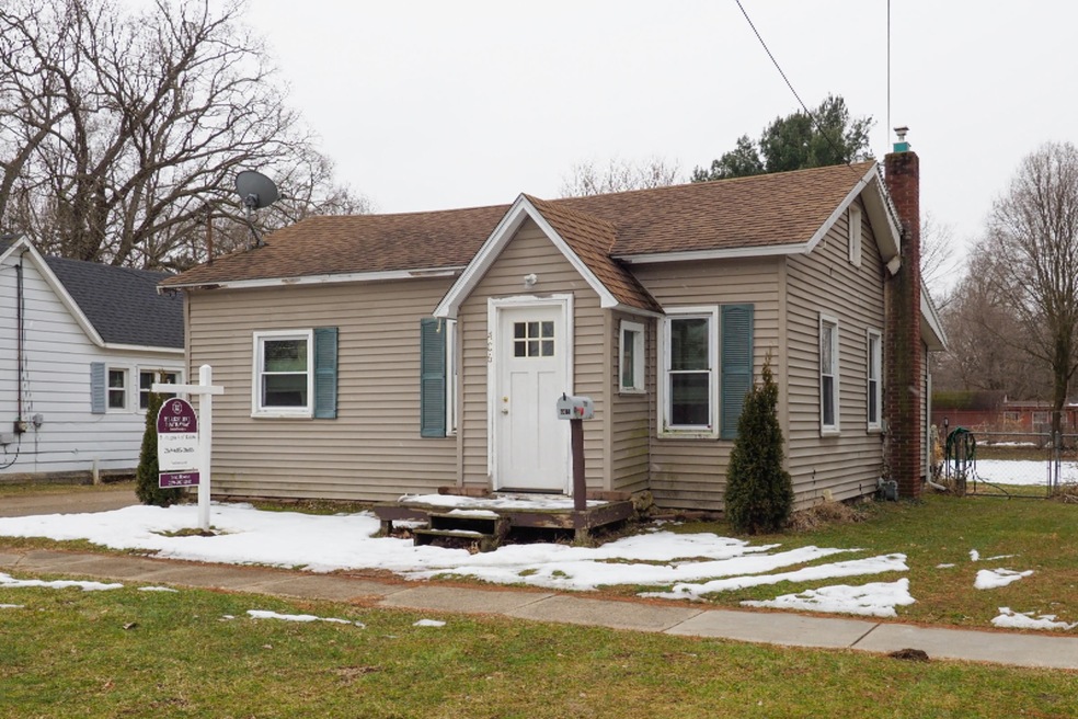 406 E Franklin St-101