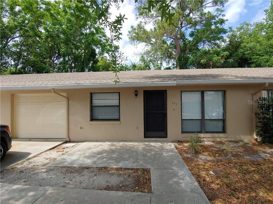 743 E Alfred St unit 6, Tavares, FL 32778 - photo 1