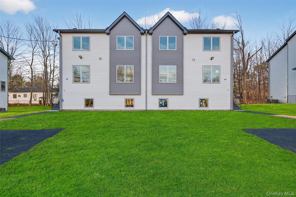 12 E Dillon Rd unit 202, Monticello, NY 12701 - photo 1