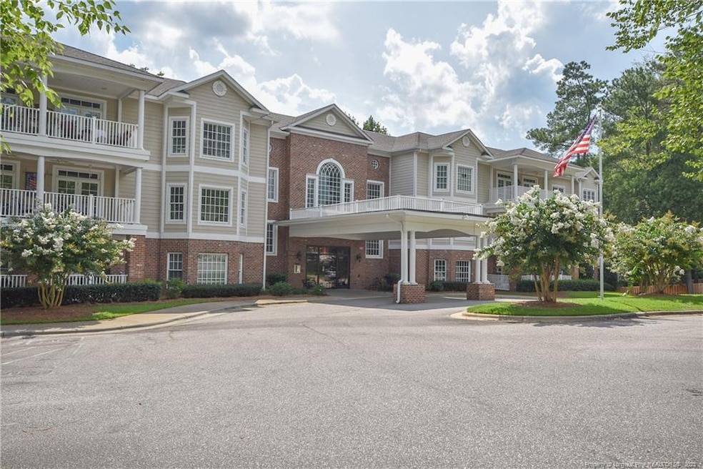 324 Glenburney Dr unit 102, Fayetteville, NC 28303 - photo 1