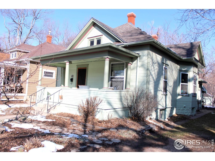 Welcome home to 822 W Oak!