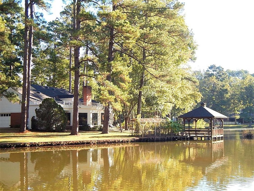 1215 Englewood Dr, Nacogdoches, TX 75964 - photo 1