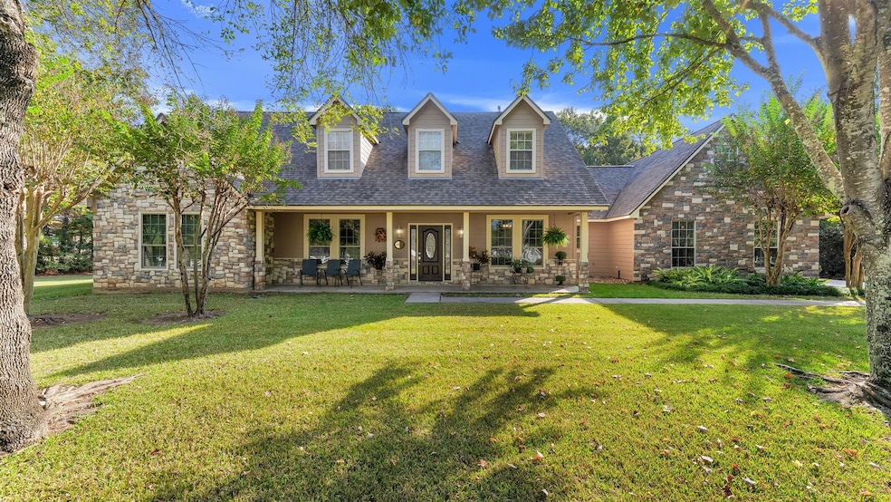 8199 Hills Pkwy, Montgomery, TX 77316 - photo 1