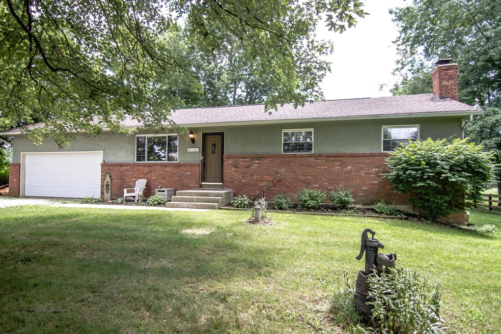 10797 McIntosh Road front