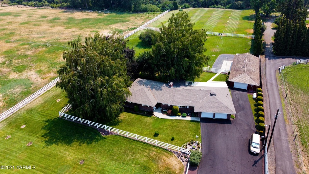 5306 Ahtanum Rd 1