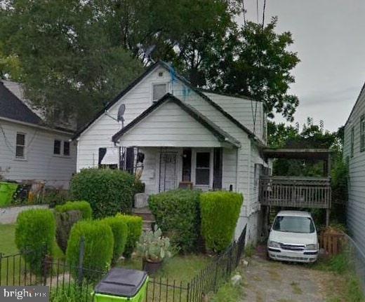 413 Clovis Ave, Capitol Heights, MD 20743 - photo 1