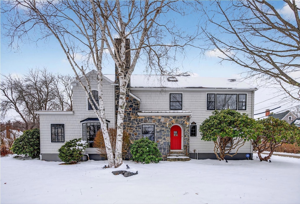 1157 Shore Rd, Cape Elizabeth, ME 04107 - photo 1