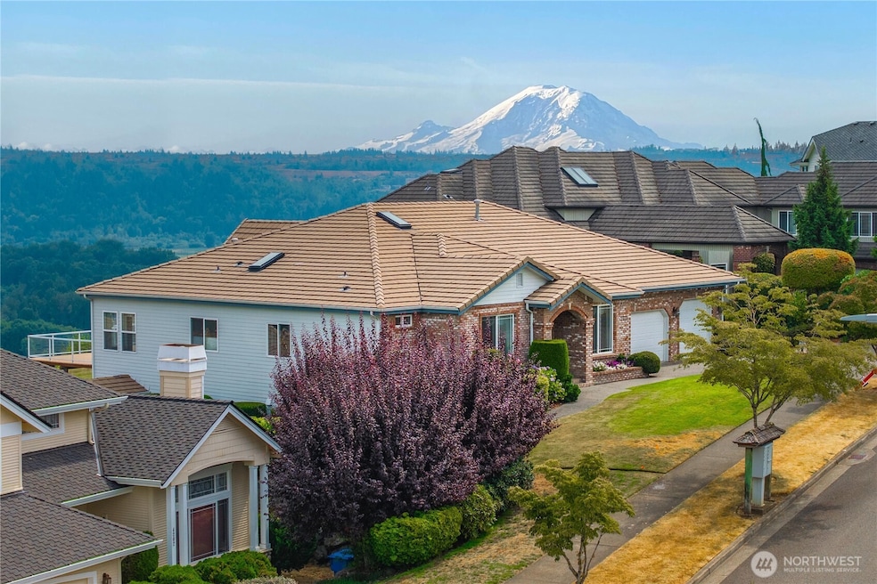 4210 Crystal Lane Loop SE, Puyallup, WA 98372 - photo 1