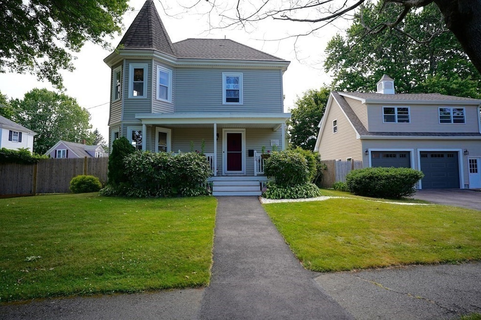 113 Pine St, Danvers, MA 01923 - photo 1