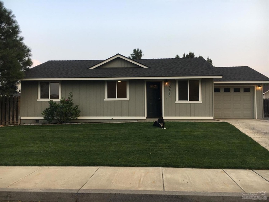 3228 SW Quartz Place, Redmond, OR 97756 - photo 1