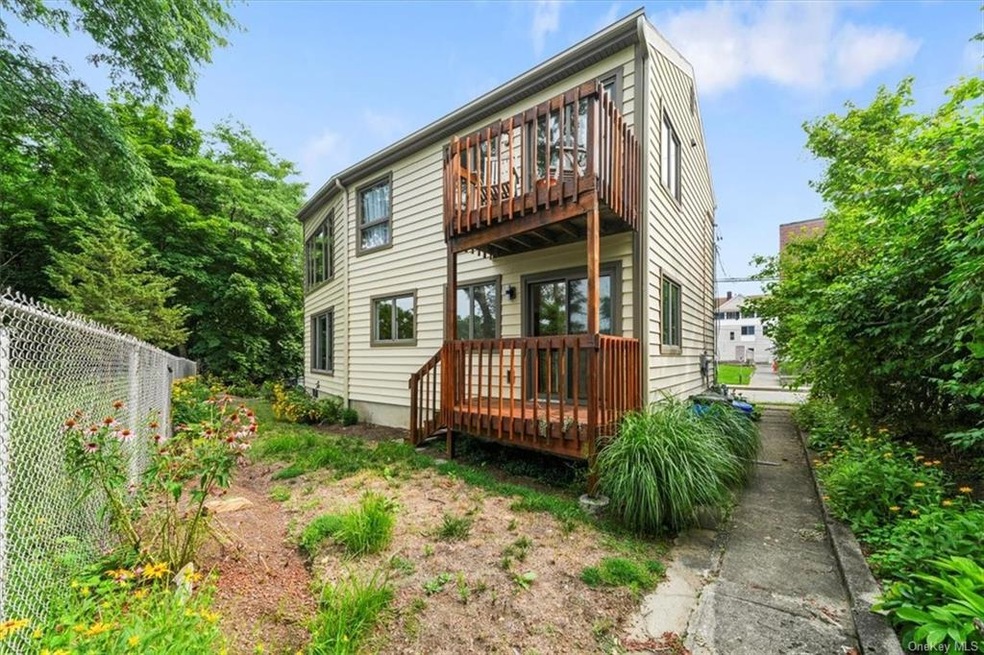 35 Wayne St, Croton On Hudson, NY 10520 - photo 1