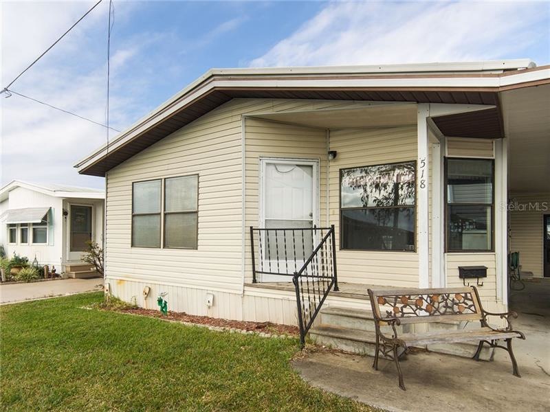 518 Sinclair Cir, Tavares, FL 32778 - photo 1