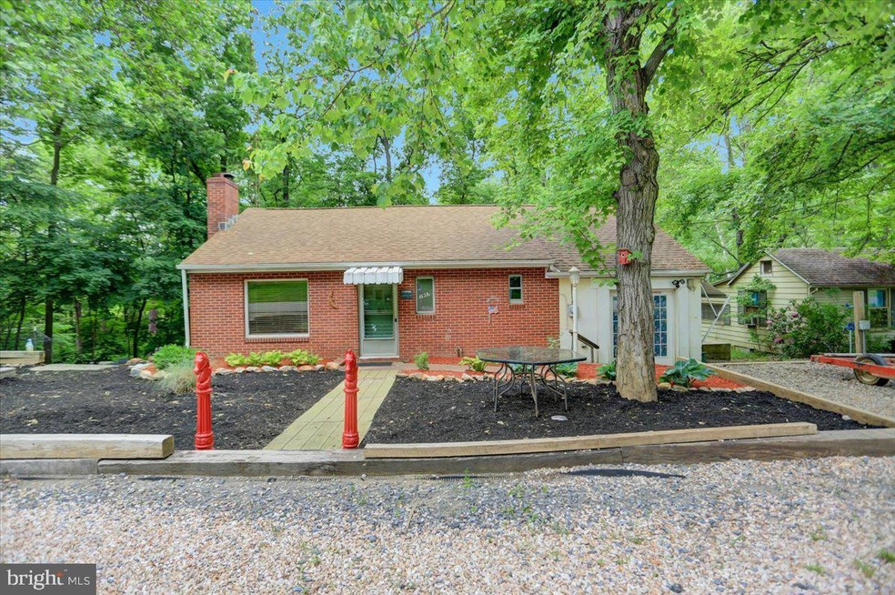 3957 Creekside Dr, Chambersburg, PA 17202 - photo 1