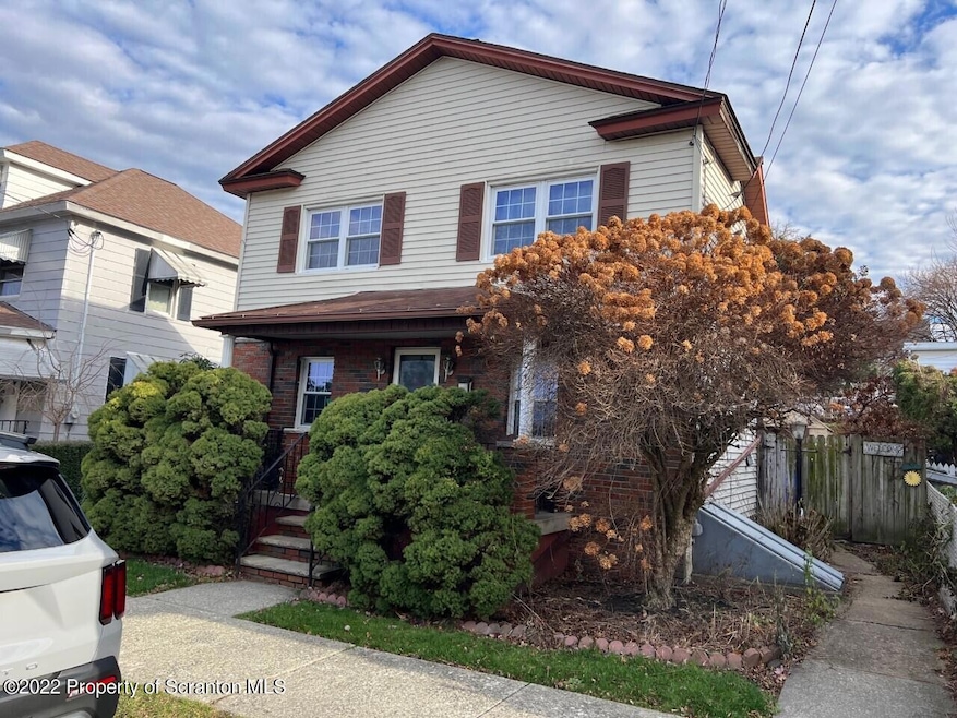 117 S Webster Ave, Scranton, PA 18505 - photo 1