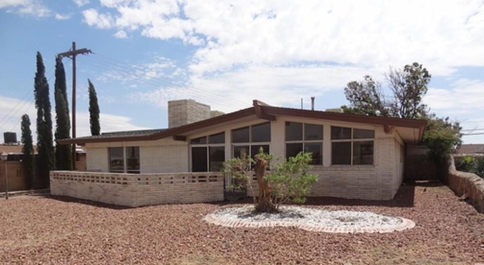 2908 Pierce Ave, El Paso, TX 79930 - photo 1
