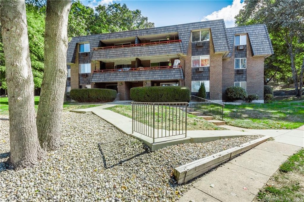 24 Stony Brook Dr unit C4, Glastonbury, CT 06033 - photo 1