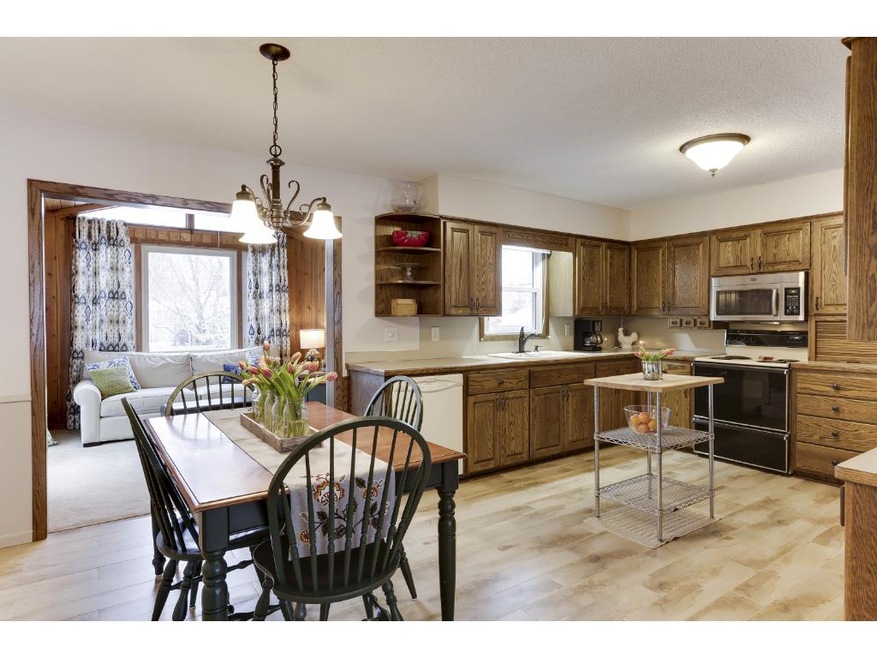 Updated kitchen w/ gorgeous sunroom off the inform