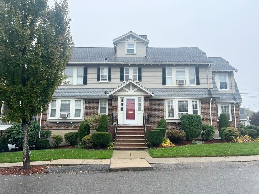 54 Elm St unit 1, Belmont, MA 02478 - photo 1