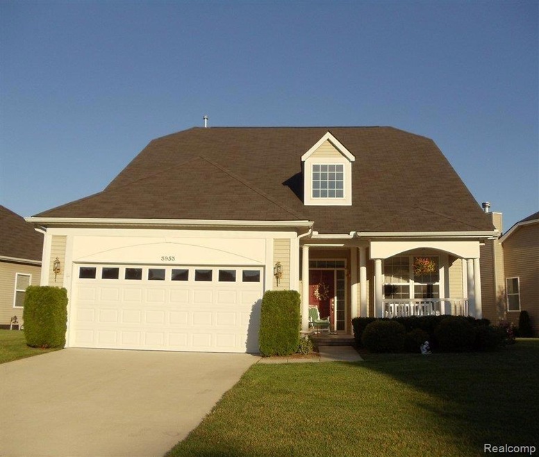 3953 Hillsdale Dr unit 217, Auburn Hills, MI 48326 - photo 1