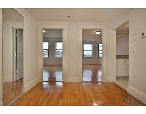 The Braemore unit 702, Boston, MA 02215 - photo 1